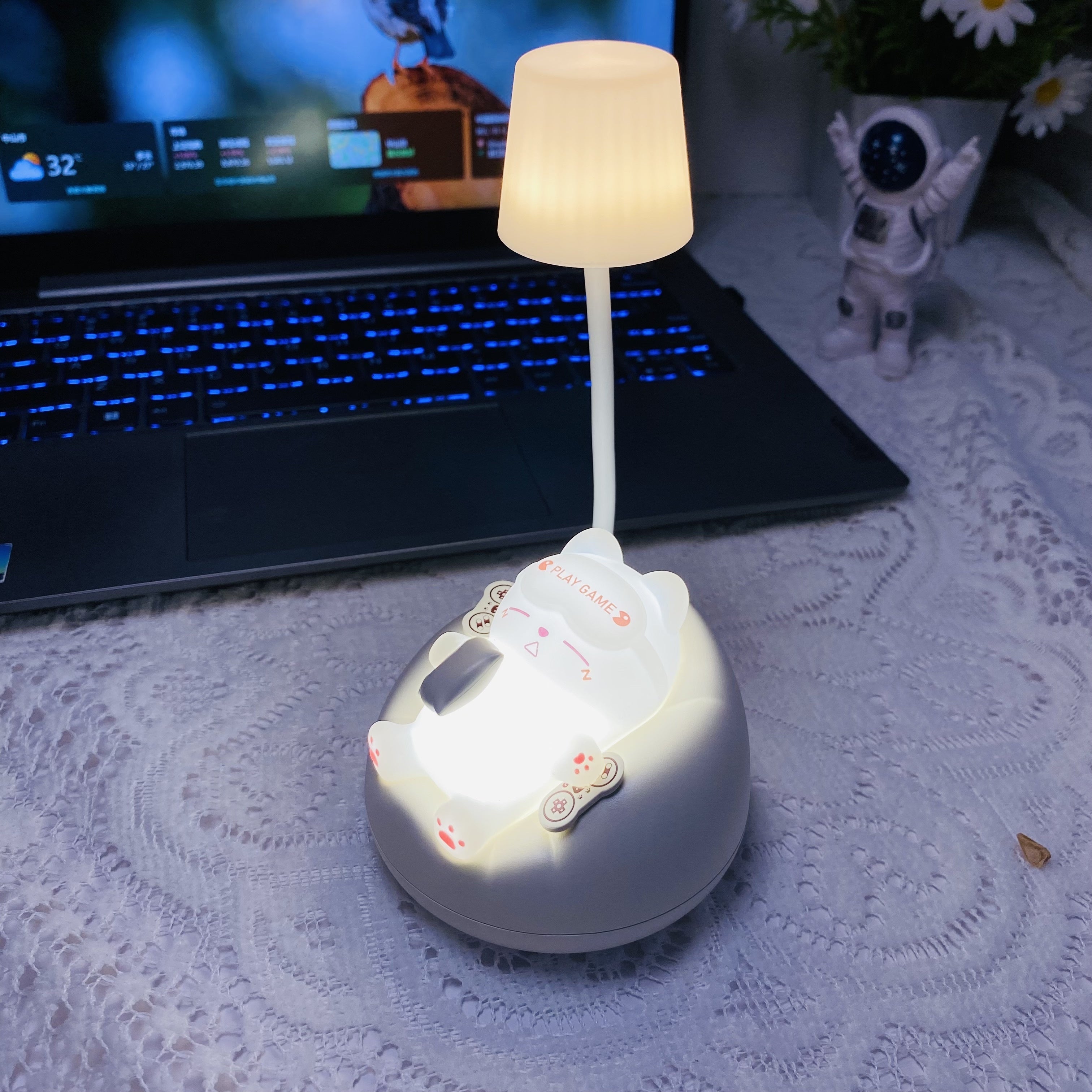 1pc cute sleeping cat style pat lights, USB charging atmosphere decorative lights, study office pat decoration table lights, bedroom atmosphere with sleeping lights, Thanksgiving, back-to-school season, birthday, New Year, holiday gift table lights for